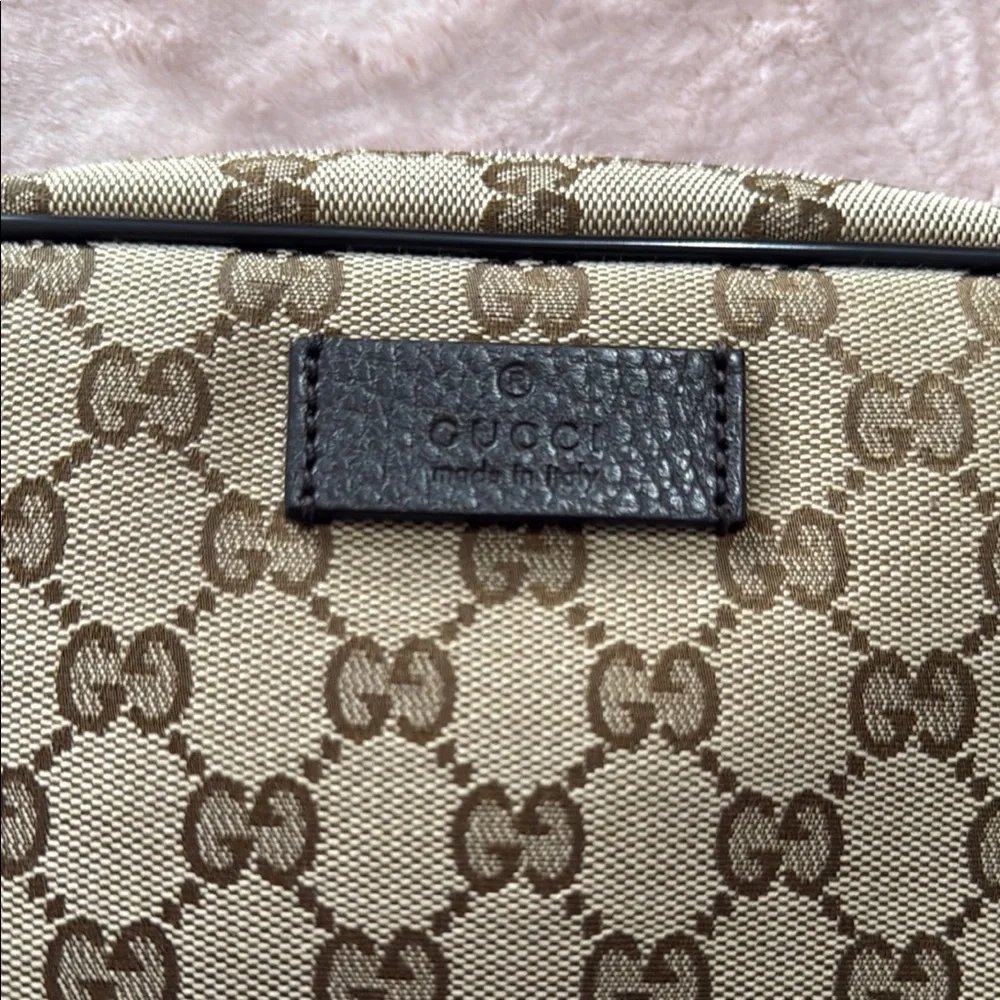 Gucci Brown UNISEX Belt Bag with Iconic Design - Picture 8 of 9